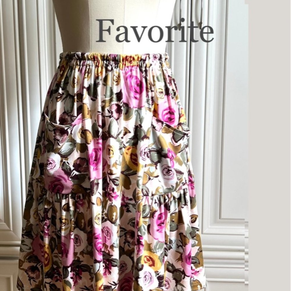 Floral knit skirt